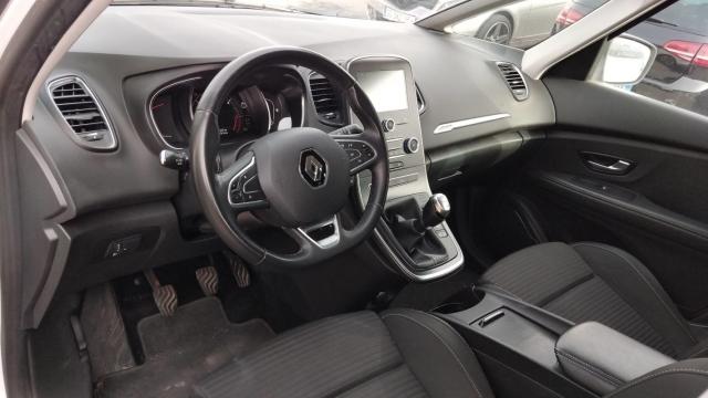 Renault Scénic image 3