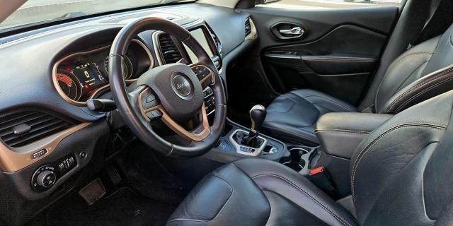 Jeep Cherokee image 2