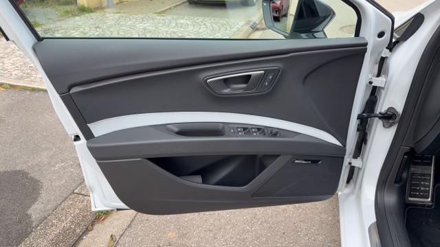 Seat Leon image 7