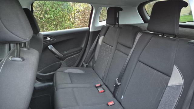 Peugeot 2008 image 7