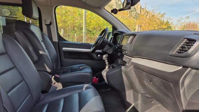 Peugeot Traveller image 7