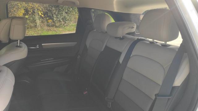 Renault Koleos image 2