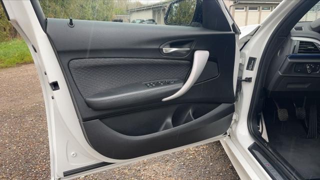 Bmw Série 1 image 9