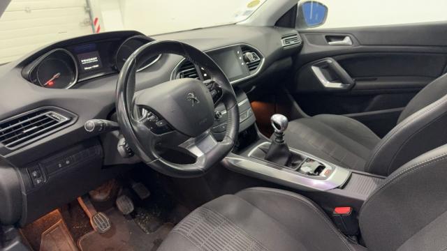 Peugeot 308 image 4