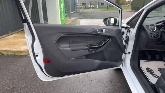 Ford Fiesta image 9