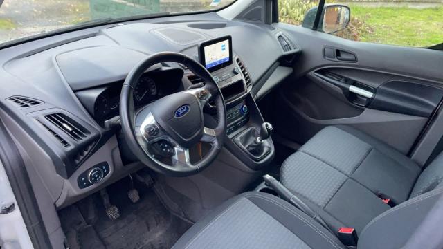 Ford Transit Connect image 7
