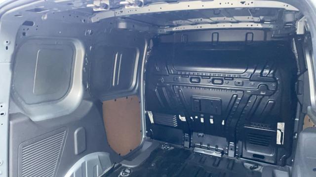 Ford Transit Connect image 9