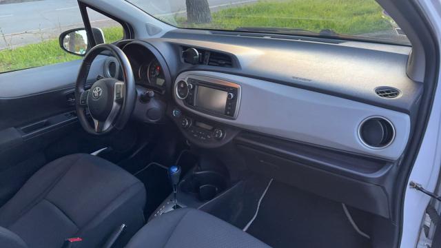 Toyota Yaris image 9