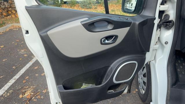 Renault Trafic image 4