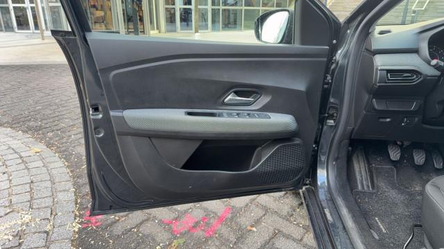 Dacia Sandero image 9