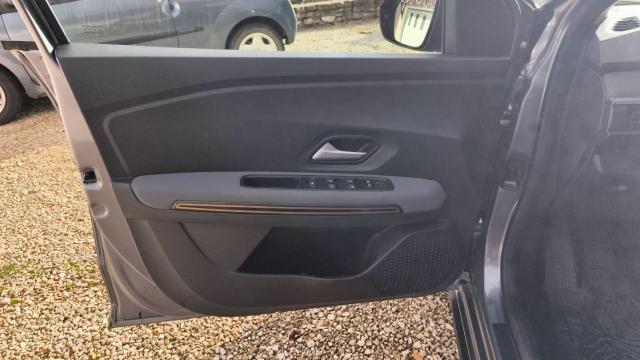 Dacia Sandero image 8