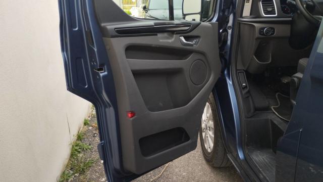 Ford Transit Custom image 2