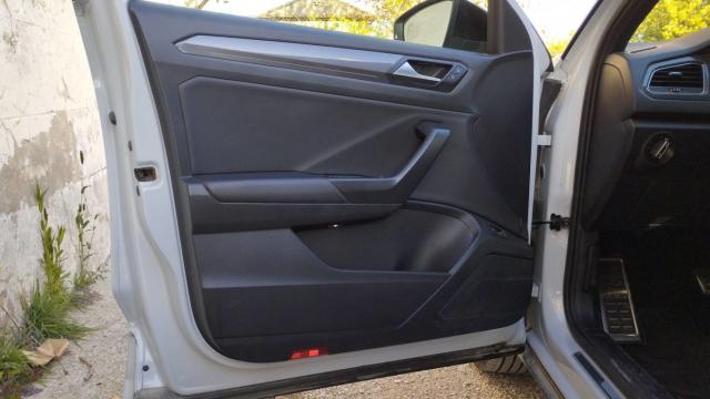 Volkswagen T-Roc image 4