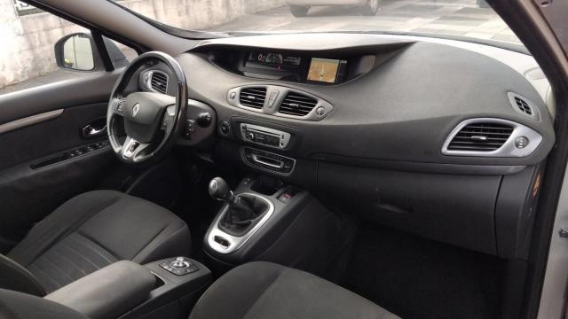 Renault Scénic image 2