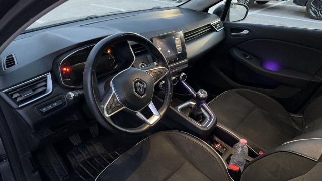 Renault Clio image 2