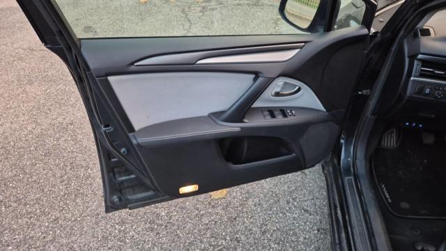 Toyota Avensis image 8