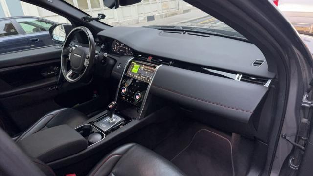 Land Rover Discovery Sport image 1