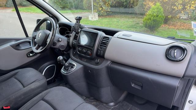 Renault Trafic image 1