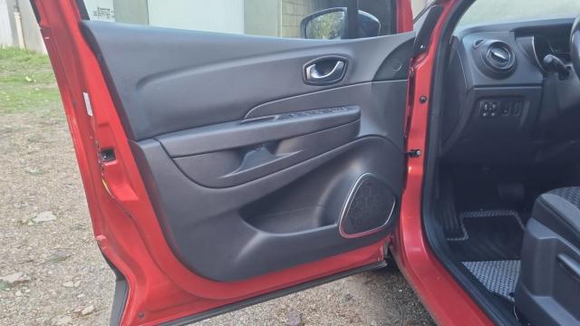 Renault Captur image 1