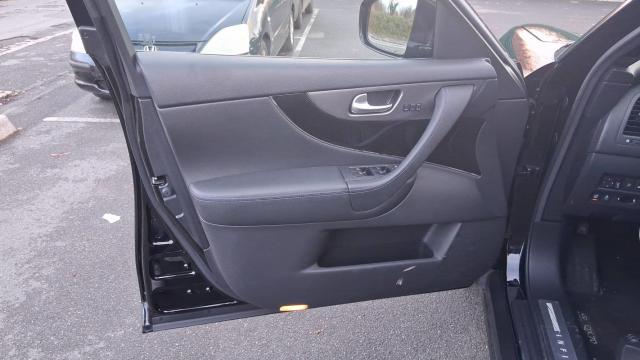 Infiniti Qx70 image 1