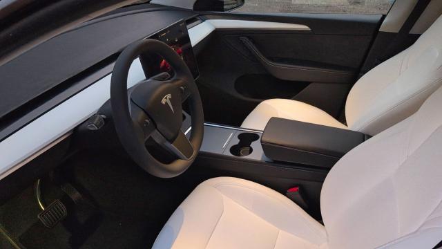 Tesla Model Y image 5