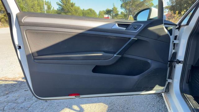 Volkswagen Golf image 1