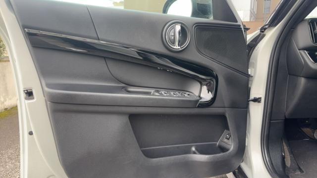 Mini Countryman image 9