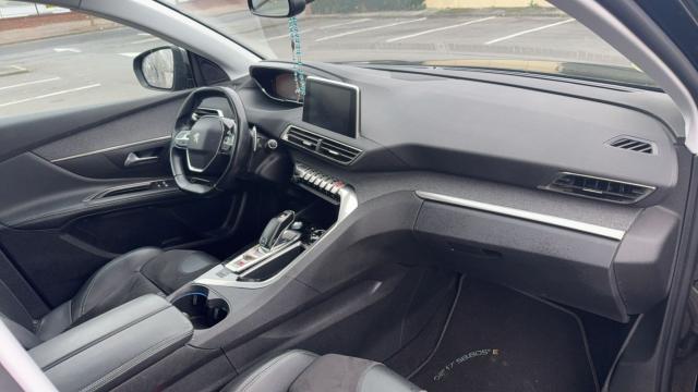 Peugeot 5008 image 6