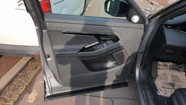 Land Rover Range Rover Evoque image 1