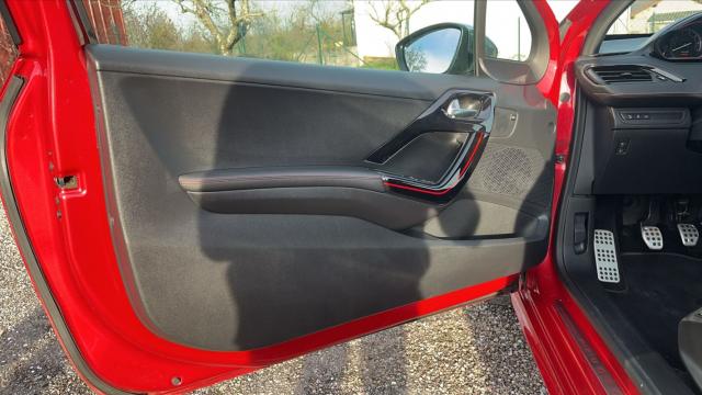 Peugeot 208 image 5