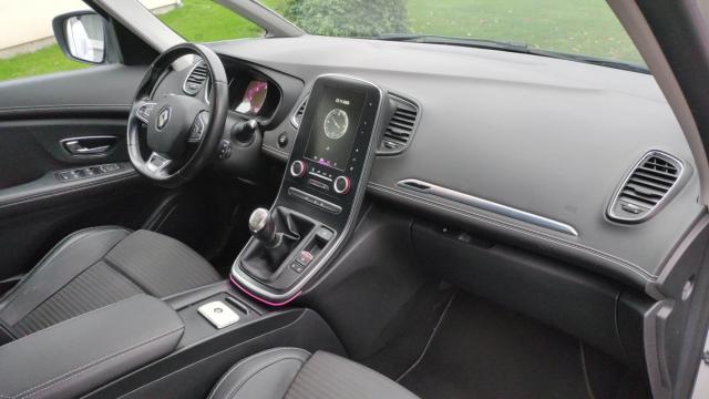 Renault Grand Scénic image 9