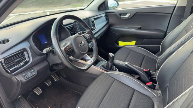 Kia Rio image 9