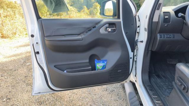 Nissan Navara image 8