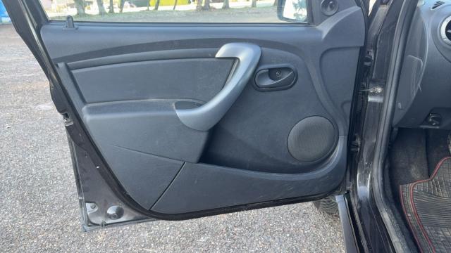 Dacia Duster image 9