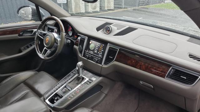 Porsche Macan image 3