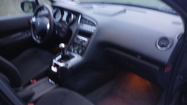 Peugeot 5008 image 5