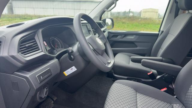 Volkswagen California image 9