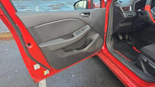 Renault Clio image 2