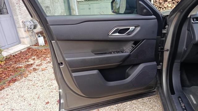 Land Rover Range Rover Velar image 6