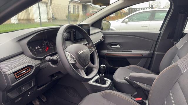 Dacia Sandero image 1