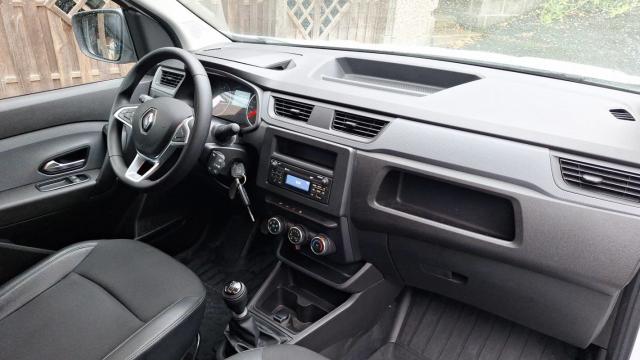 Renault Express image 1