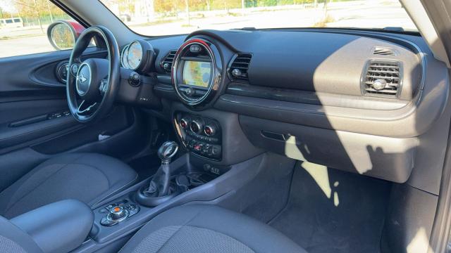 Mini Clubman image 1