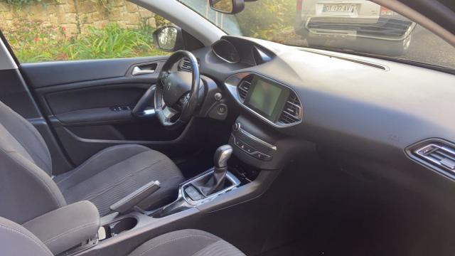 Peugeot 308 image 1