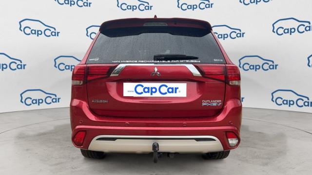 Mitsubishi Outlander image 4