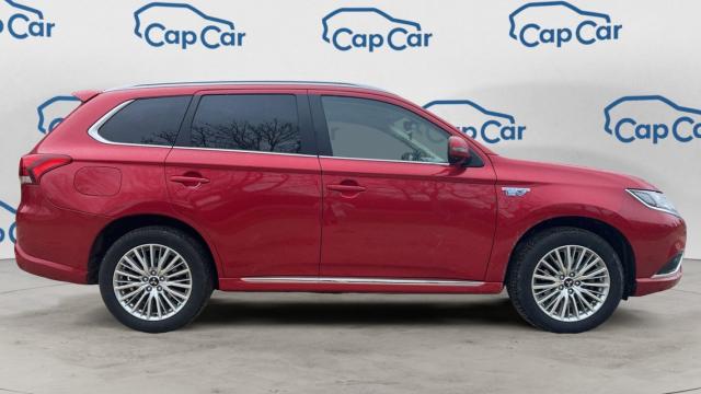 Mitsubishi Outlander image 3