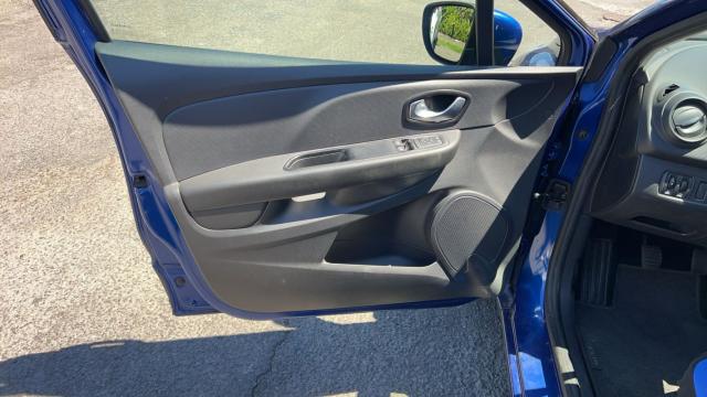 Renault Clio image 2