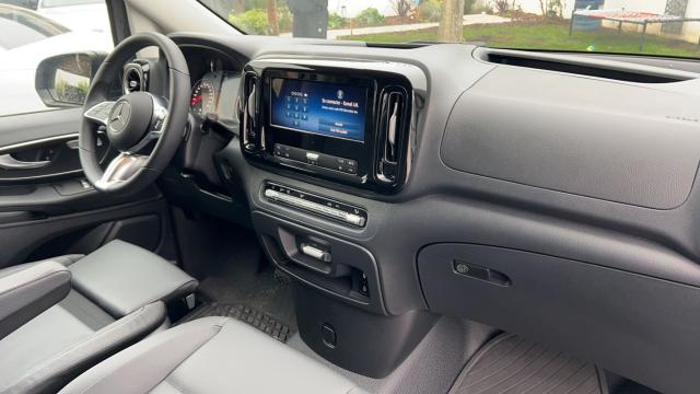 Mercedes Benz Vito image 5