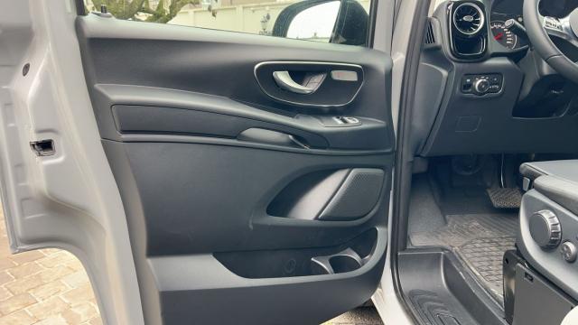 Mercedes Benz Vito image 1
