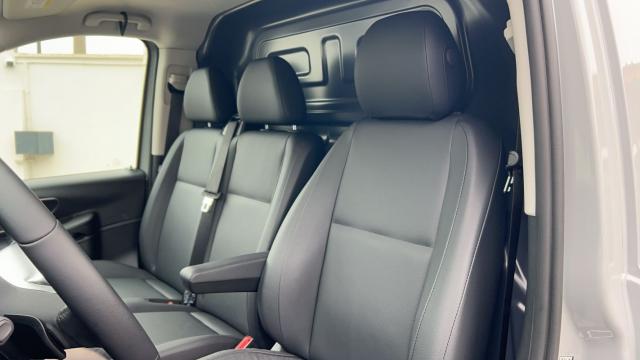 Mercedes Benz Vito image 7