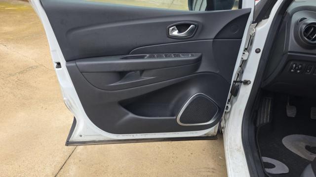 Renault Captur image 1